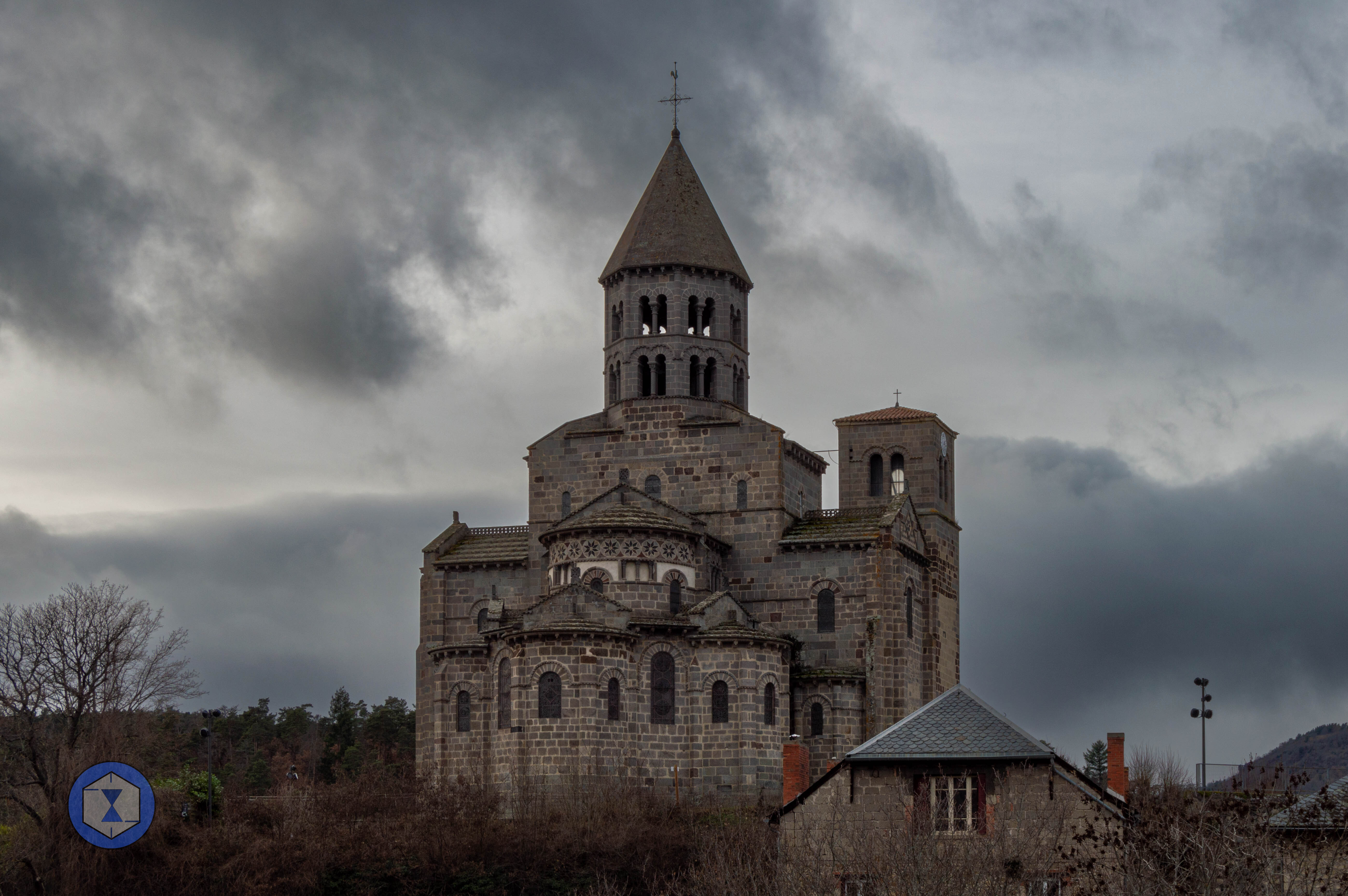 Super_Besse_2_68e24ad835576